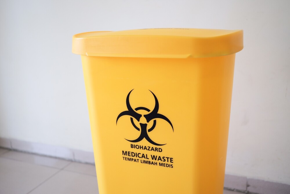 Plastik Tıbbi Atık Kovaları: Avantajları, Dezavantajları ve Çeşitleri