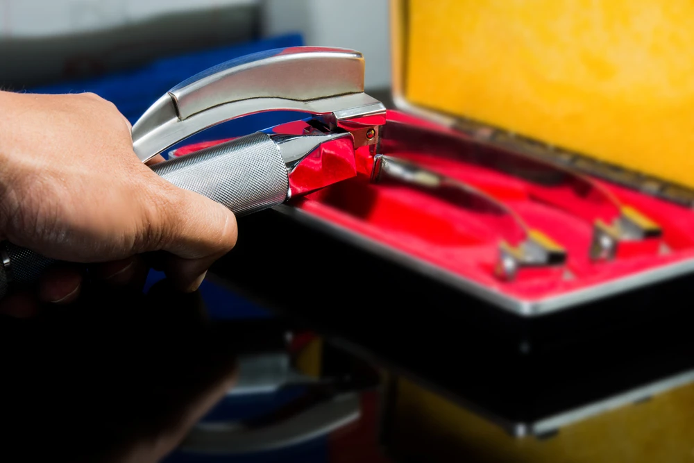 Laringoskop Setinde Neler Var? 