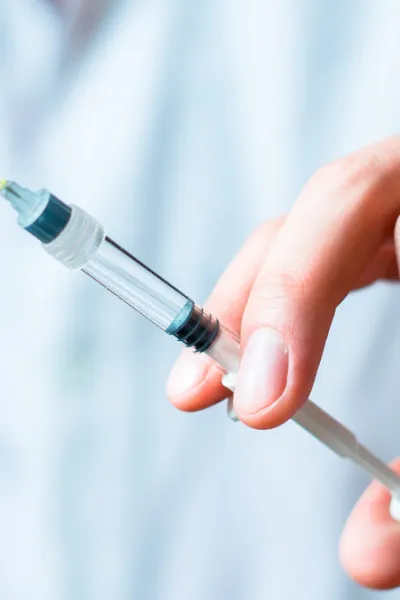 Tıbbi Enjektör Fiyatları 2025: Güncel Şırınga ve İğne Ucu Maliyetleri