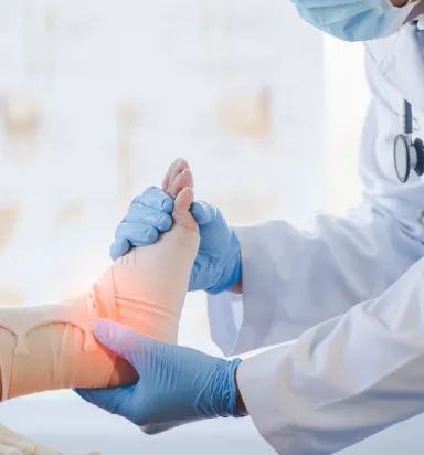 Muayene Eldiveni Çeşitleri: Lateks, Nitril ve Vinil Eldivenlerin Özellikleri